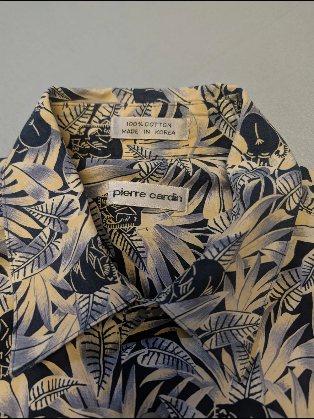 Pierre Cardin Mens Sz Medium Shirt Short-Sleeve Hawaiian Camp Aloha Relaxed Fit